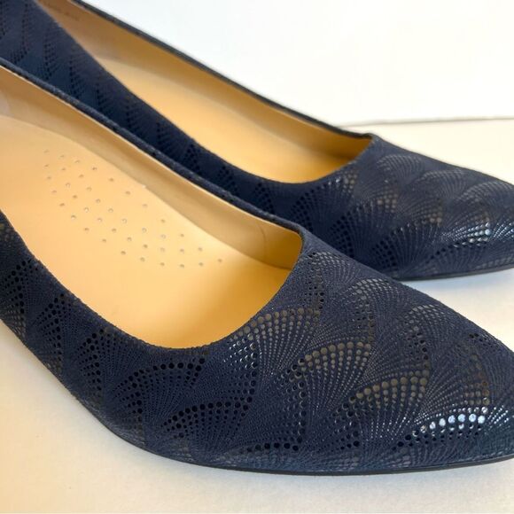 Trotters Kiera Evening Blue Wave Kitten Heel Leather Pumps Size 9N - Picture 5 of 11